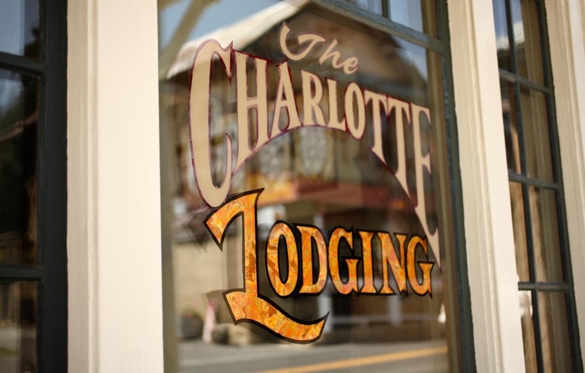 Charlotte Groveland
